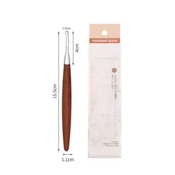 Ergonomic Wood Handle Aluminum Crochet Hooks (3.0mm)