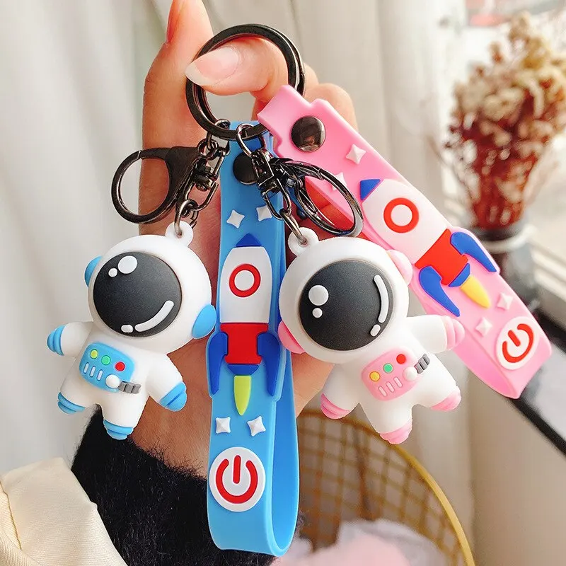 Key Rings Key Chains 2pcs PVC Cartoon Planet Tour Astronaut Keychain Cute Astronaut Couple Chain Soft Rubber Small Pendant Key Ring Gift Aesthetic