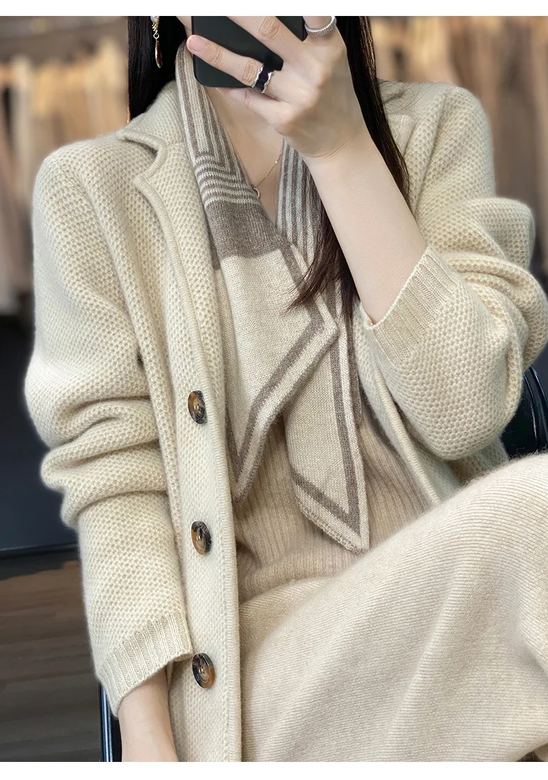 Autumn winter new thickened 100% pure wool cardigan women stand neck sweater sweater loose knit base sweater jacket