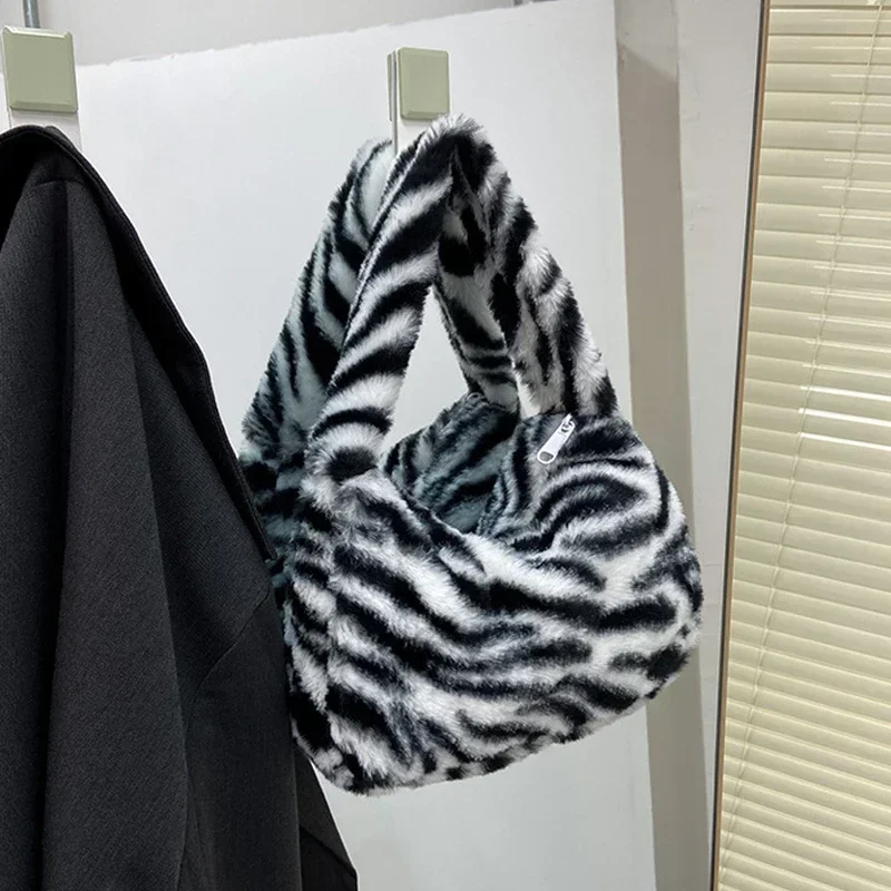 Y2k Korean Plush Retro Print For Women Underarm Leopard Zebra Pattern Fluffy Tote Bags Small Purses Handbags_voghion.com