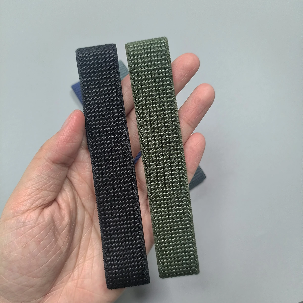Premium Nylon Hook and Loop Strap for Smartwatches – Adjustable and Durable Watch Band Bracelet