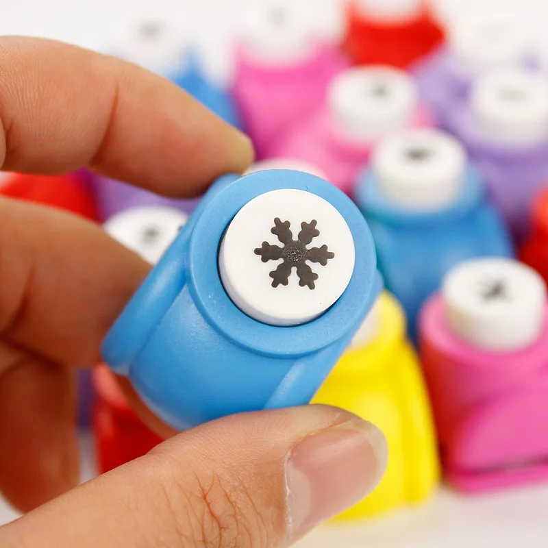 8mm Random Color Mini Scrapbook Punches Handmade Cutter Card Craft Calico Printing DIY Flower Paper Craft Punch Hole Puncher 1PC scrapbook punches