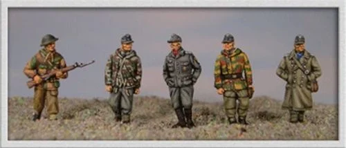 

1/72 Die-cast Resin Model Of British And Captive Soldiers Unpainted