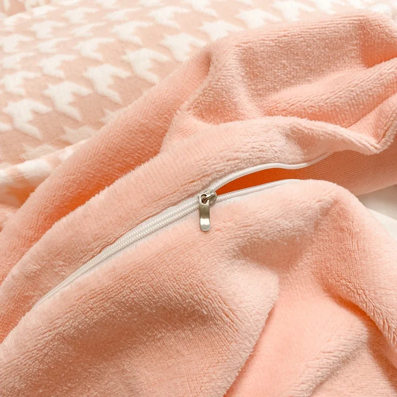 1pc Thicken Winter Duvet Cover Warm Milk Velvet Comforter Cover Double Side Velvet Bed 3D Carve Flower Comforter Set Bedding Set S3521bf698ff64329a3c77d46b7efbb4ea