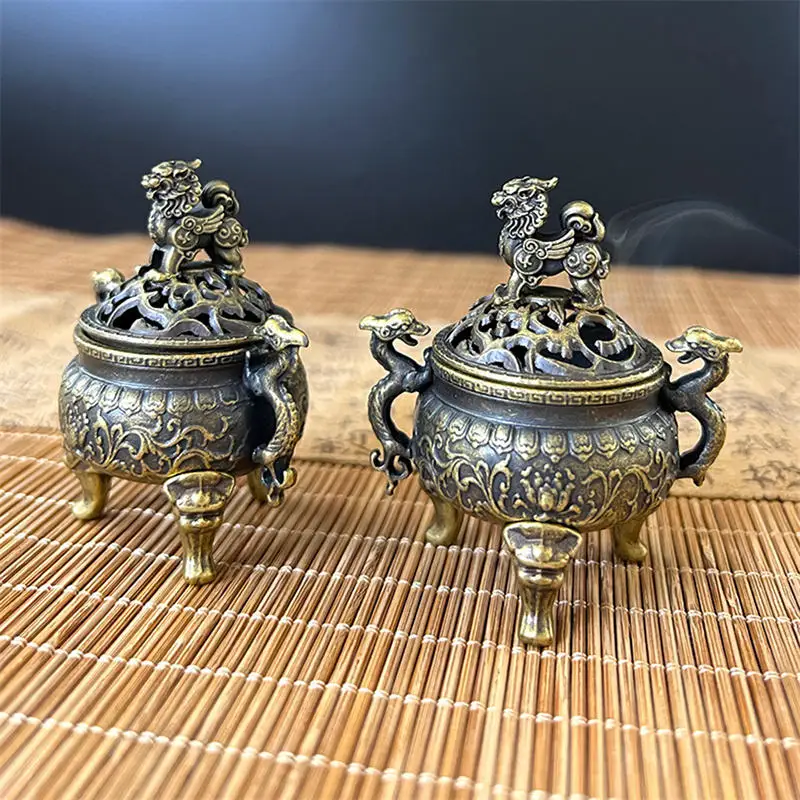 Antique Brass Three Legs Dragon Head Incense Burner Mini Ornament Chinese Ancient Beast Censer Cover Solid Copper Tea Desk Decor