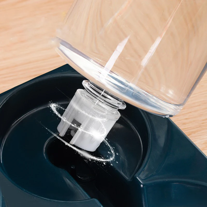 Cat Feeder Pet Water Dispenser Pet Feeder Automatic Cat Feeder Large Capacity Pet Water Dispenser for Small Dogs Cats Pet Food Storage Dispenser Container Cat Accessories