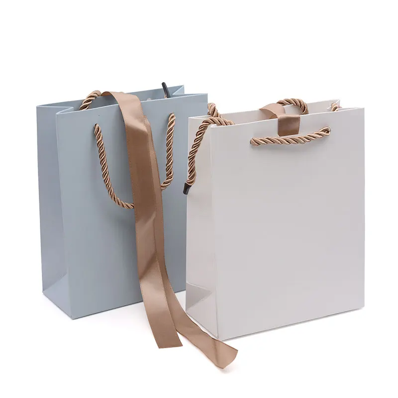 10pcs Solid Paper Hand Bags With Silk Ribbon 14x6x17cm Shopping Retail Merchandise Birthday Party Gift Tote Bags