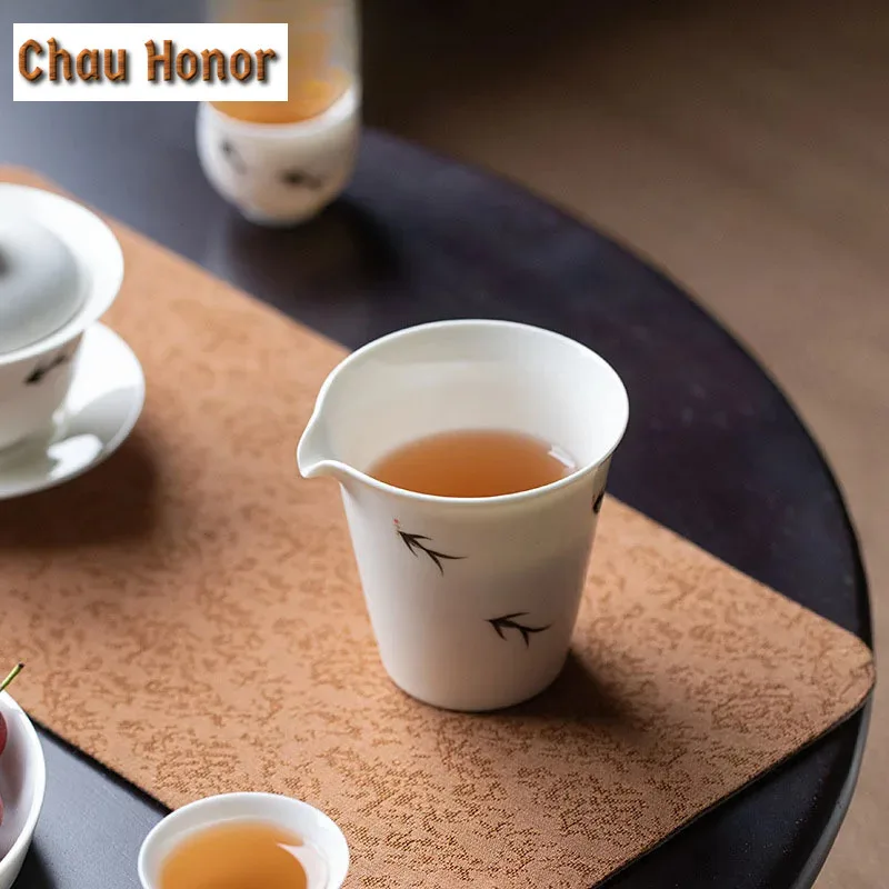 190ml Pure Hand-painted Swallow Elf Art Fair Cup Household Ceramic Tea Dispenser Chahai Japanese Tea Pitcher Kungfu Teaware Set