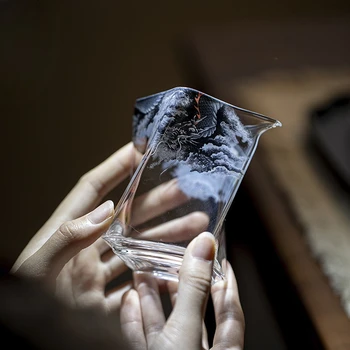 260ML Ruili Guofeng Longteng Yunhai Tea Sea Uniform Cup High Temperature Resistant Glass Fair Cup Square Male Cup Tea Separator