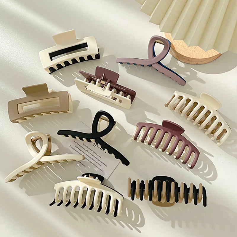 

2022 Korean Solid Hair Claw Acrylic Women Shark Hair Clips Elegant Crab Hairpins Barrette Headwear Girls Hair Accessories