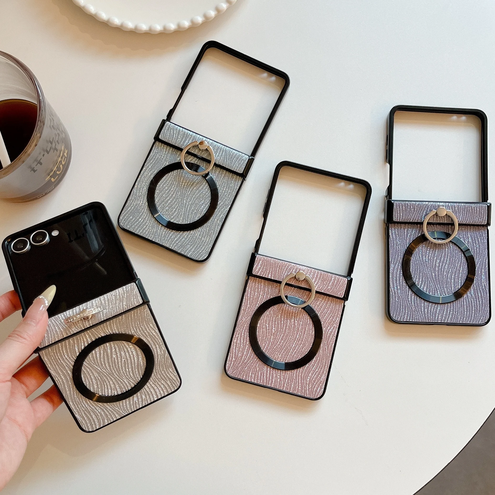 Bling Water Ripple Glitter Magnetic Hinge Ring Holder Case