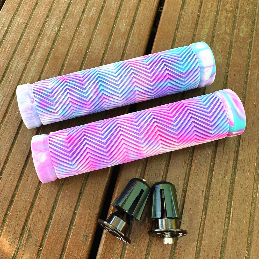 High-quality Water Ripple Mountain Bike Grips Rubber Anti-slip Soft Alloy Expansion Plug Cycling Parts Bicycle Grips