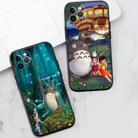 Alternative view of Coque iPhone Totoro iPhone SE 2020
