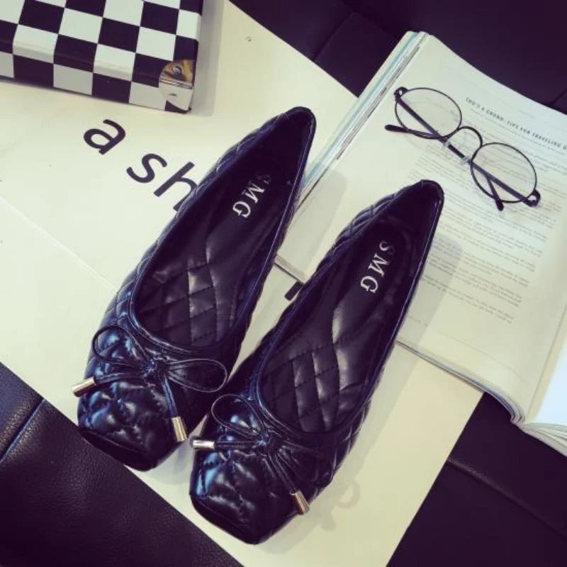 New Fashion Bean Shoes In Spring 2023 Flat Bottom Square Toe Boat Shoes Large Size Shallow Mouth Comfortable Work Shoes 4