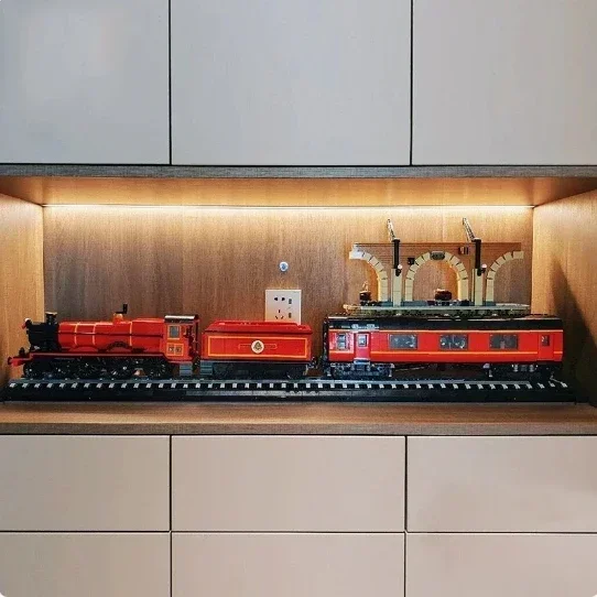 

Collector's Edition 76405 118CM Express Train Building Set Bricks with Toys For Adults Gift 5129Pieces