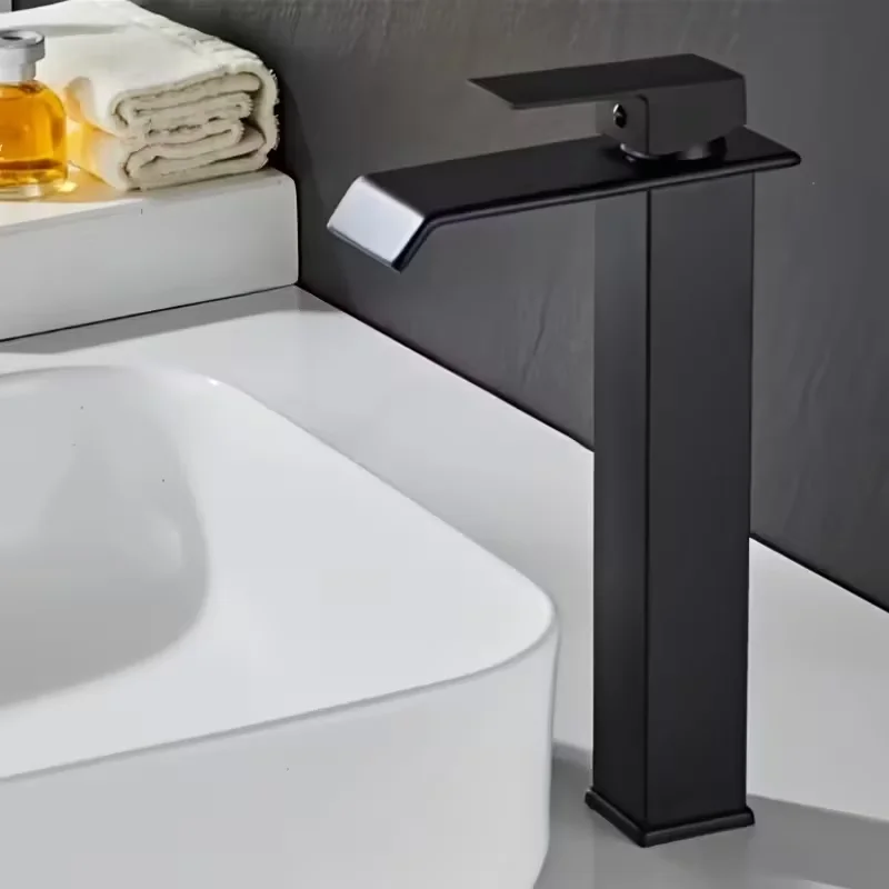 Vertical Spray Type  The vertical spray type provides a focused stream, ensuring thorough cleaning and water conservation.