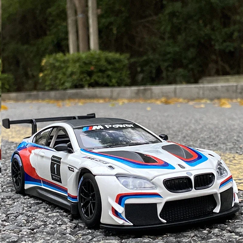

1:24 BMW M6 GT3 Le Mans Alloy Racing Car Model Diecasts Metal Toy Sports Car Model Simulation Sound Light Collection Gift F122
