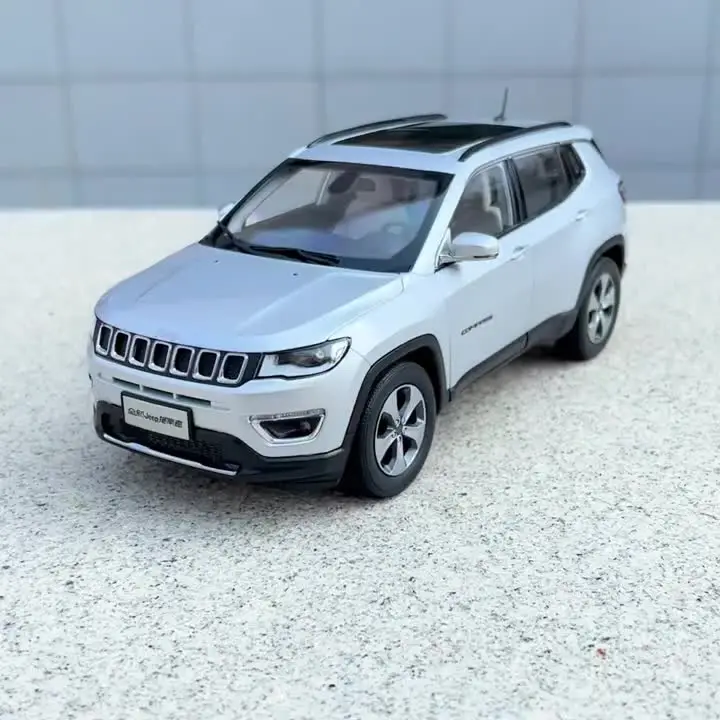 701-010 GAC FCA 1/18 ジープ コンパス JEEP シルバー 701-010 GAC FCA 1/18 ジープ コンパス JEEP シルバー Amazon.co