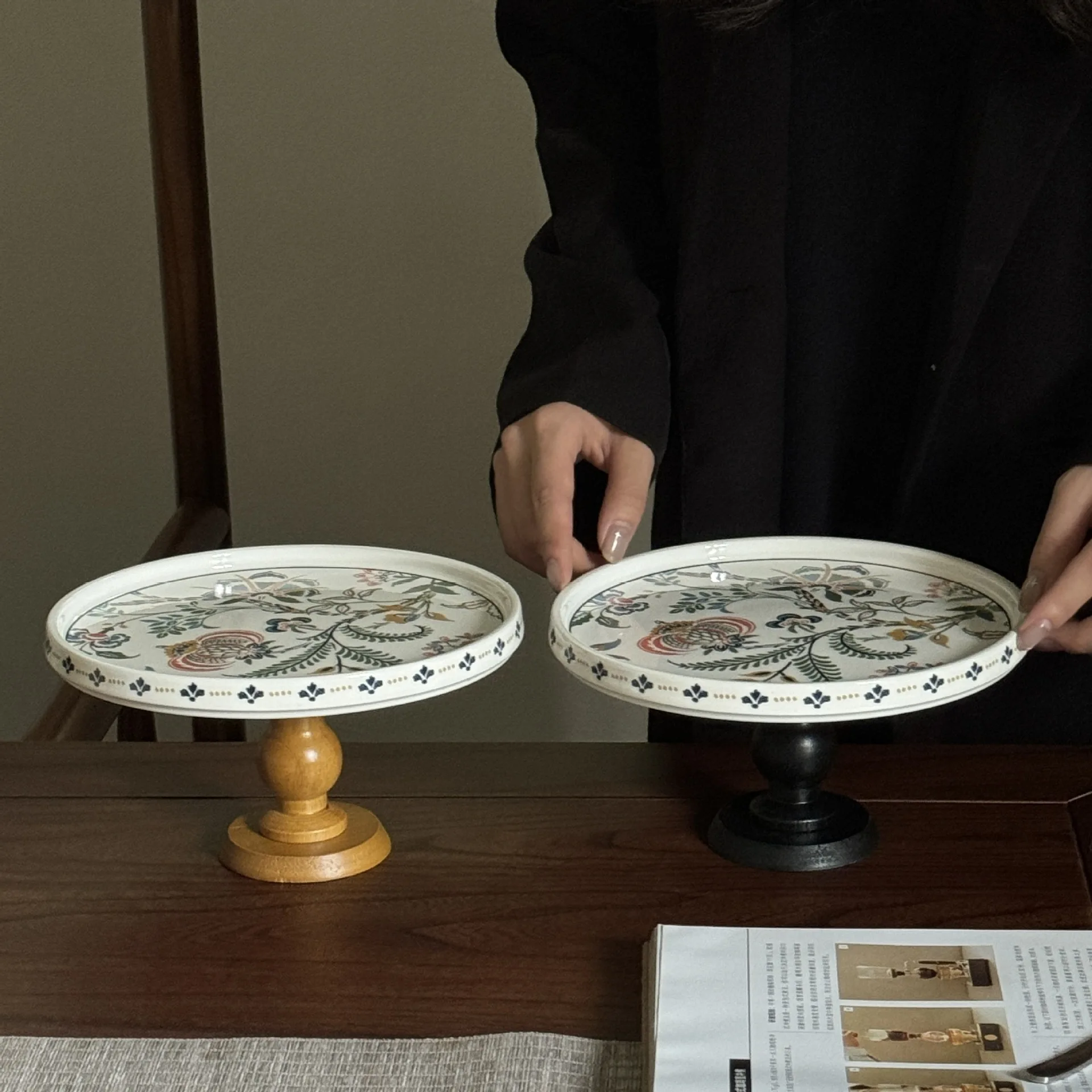 MOMO Vintage Chinese Style Wooden High Ceramic Fruit Plate Snack Tray Vintage French Storage Plate Cake Snack ceramic dinner plate