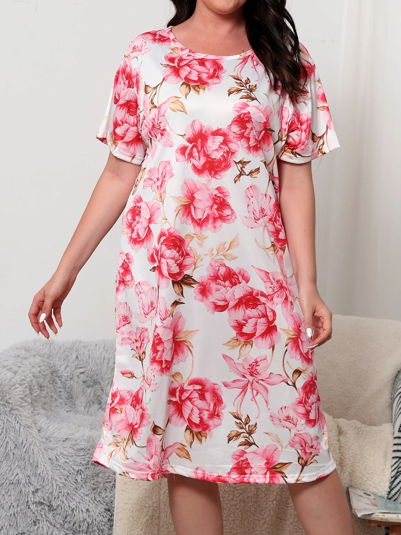 Large size women's elegant floral print short sleeved pajamas, pajamas, and home clothing