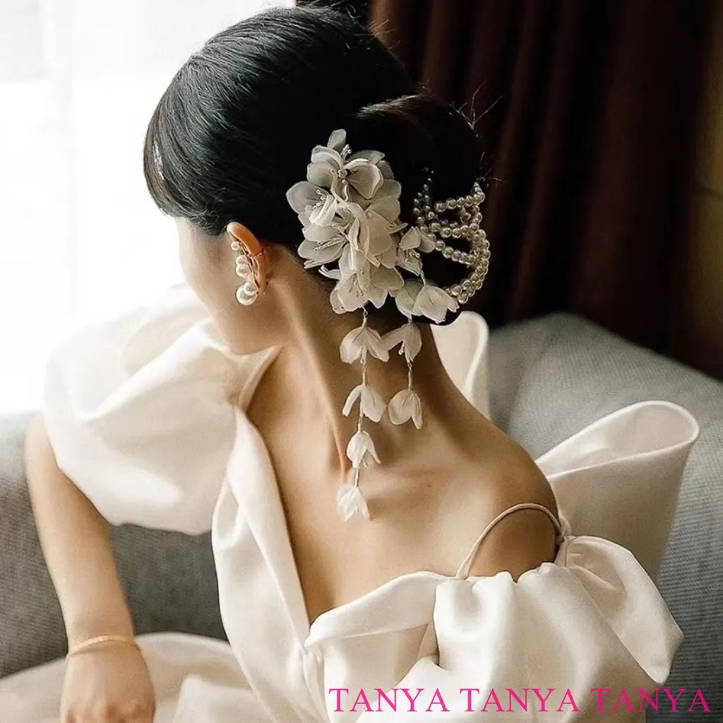 

Elegant Handmade Wedding Headdress Fancy Handmade Flower Tassel Hairpin Graceful Pearl Spun Silk Yarn Bridal Accessories SWD785