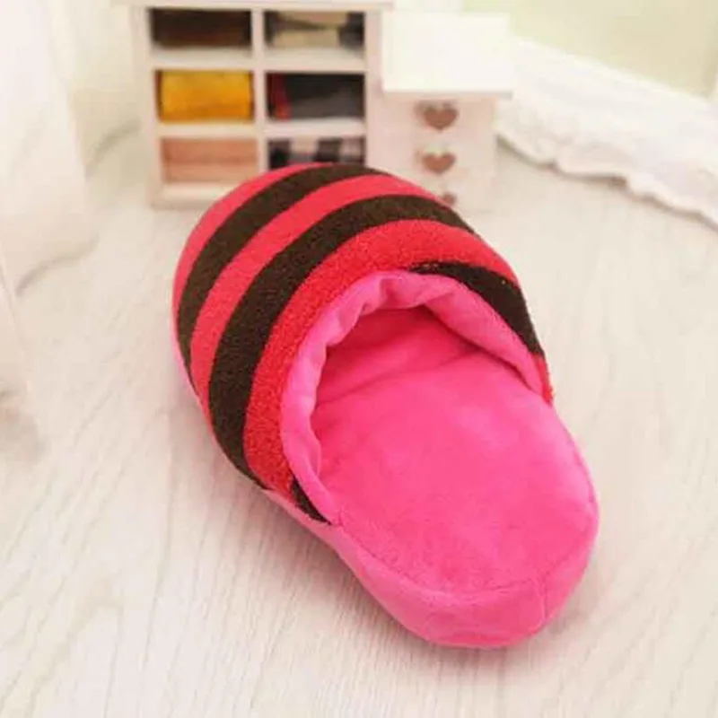 Pet Toys Squeaker Plush Slipper Shaped Puppy Dog Sound Chew Play Toys for Dog Cats Funny Dog Products Outdoor Training Toy 3