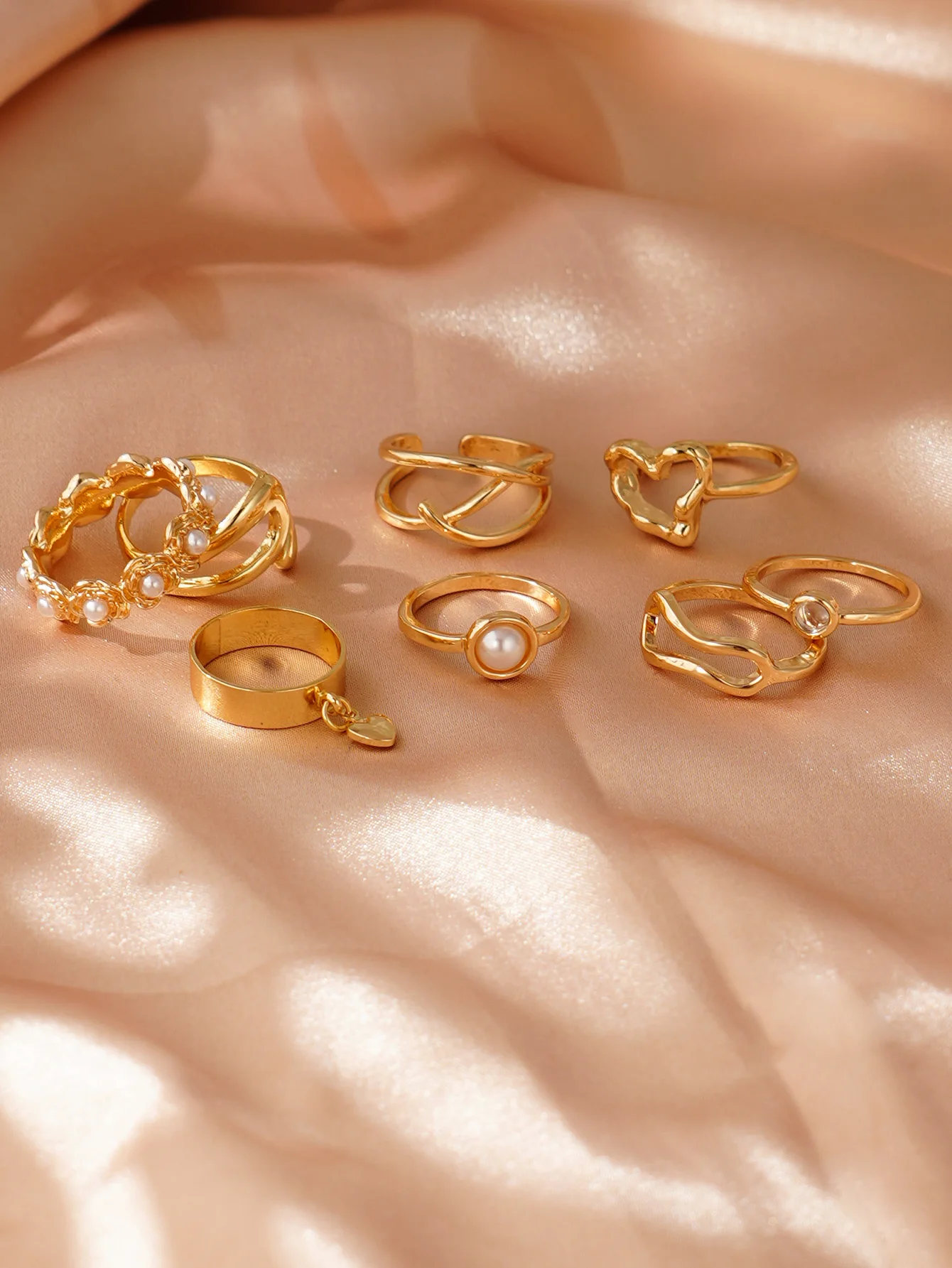 8pcs Hollow Heart Pearl Ring Set for Womens Vacation, Travel, Dating