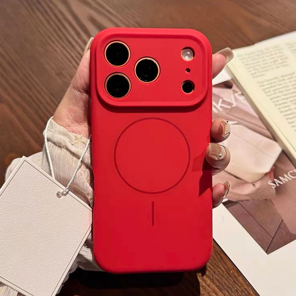 Fashion Bright Lucky Red Liquid Silicone Magnetic Case with Candy Matte Finish