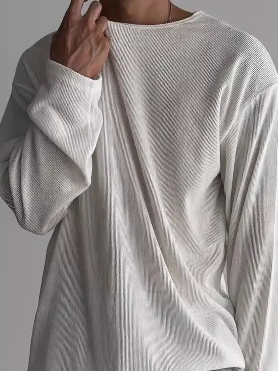 Loose Fit Long Sve U-Ne Linen Sun Protection Knitted T-irt for Men Hollow out Design Breathable Summer Faionable Tee