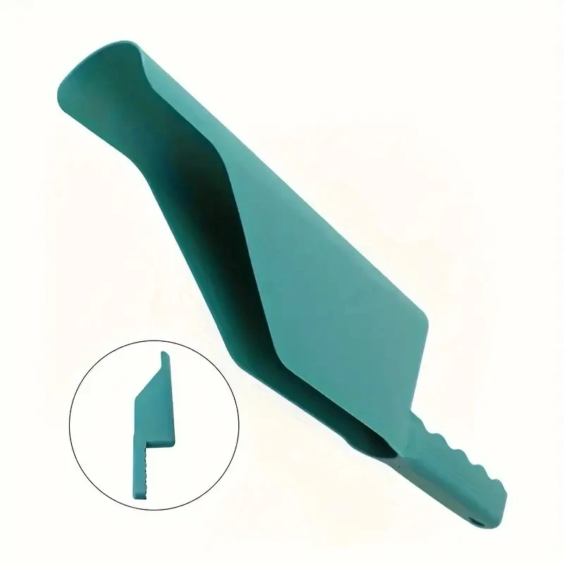 1pc, Large Capacity Plastic Eaves Shovel, 16.93 Inches, Garden Leaf Cleaning Tool, Roof Gutter Shovel For Gardening Supplies
