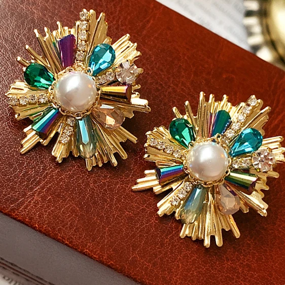 Ethnic Style Rhinestone Crystal Flower Pearl Stud Earrings for Women Vintage Creative Design Earring Fashion Jewelry