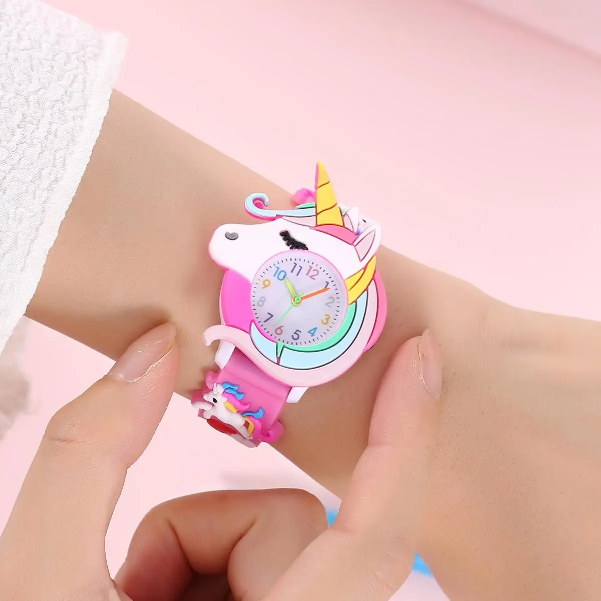 New Children's Love Unicorn Saturn Rainbow Meteor Student Silicone Cartoon Watch 4