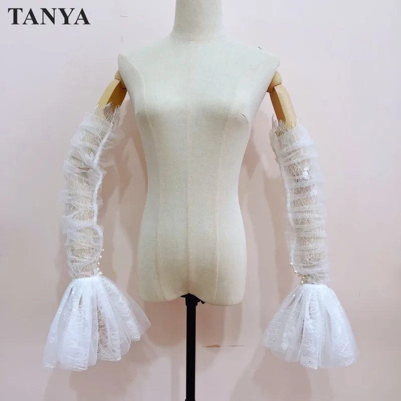 

Romantic Lace Long Sleeves Detachable For Wedding With Pearls Button Ruffles Elegant Bride Accessories Wrap