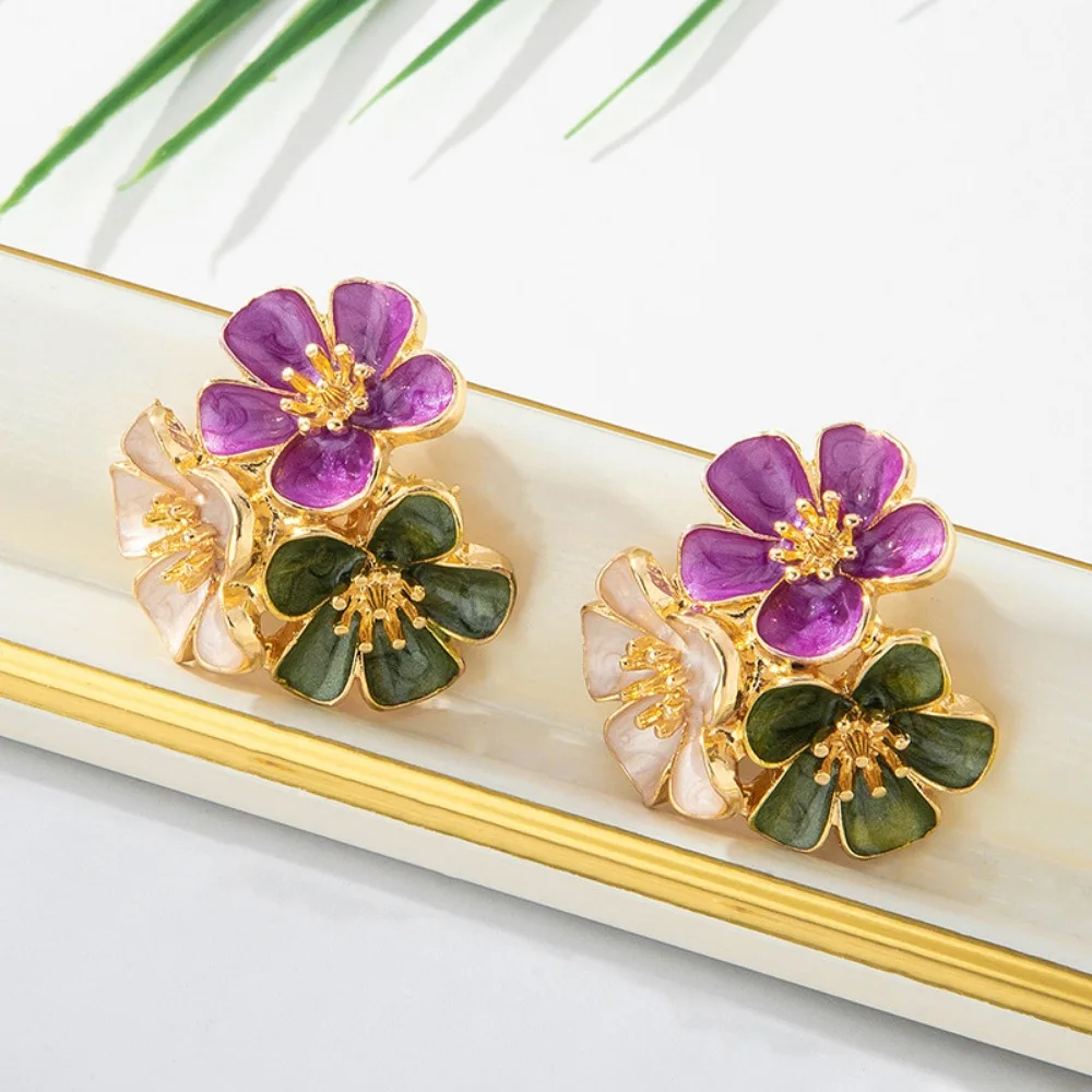 Fashion Simple Metal Flower Stud Earrings for Women Personality Gold Silver Color Earring Party Wedding Daily Jewelry Gifts