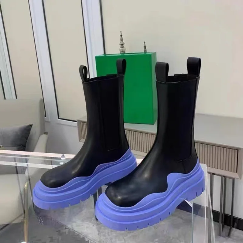 

Women's short boots European and American autumn and winter round head new thick soled Chelsea elevated casual bare boots