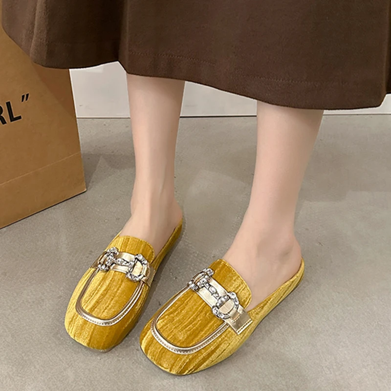 

Женские шлепанцы на плоской подошве, повседневные туфли без задника с кристаллами, модная дизайнерская Удобная классическая обувь для прогулок, новинка весны 2024