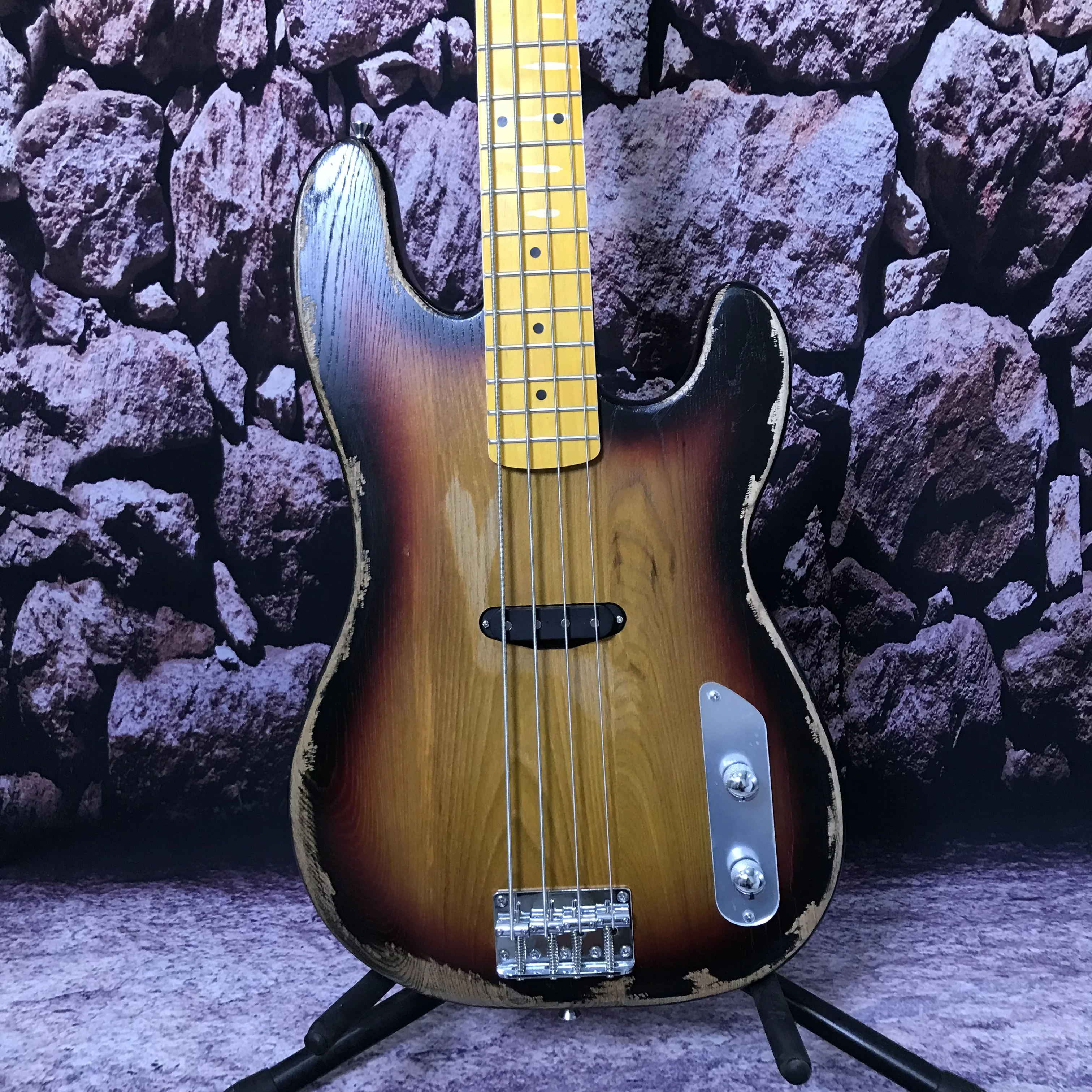 factory electric guitar bass 3TS color hand made heavy relic 4strings