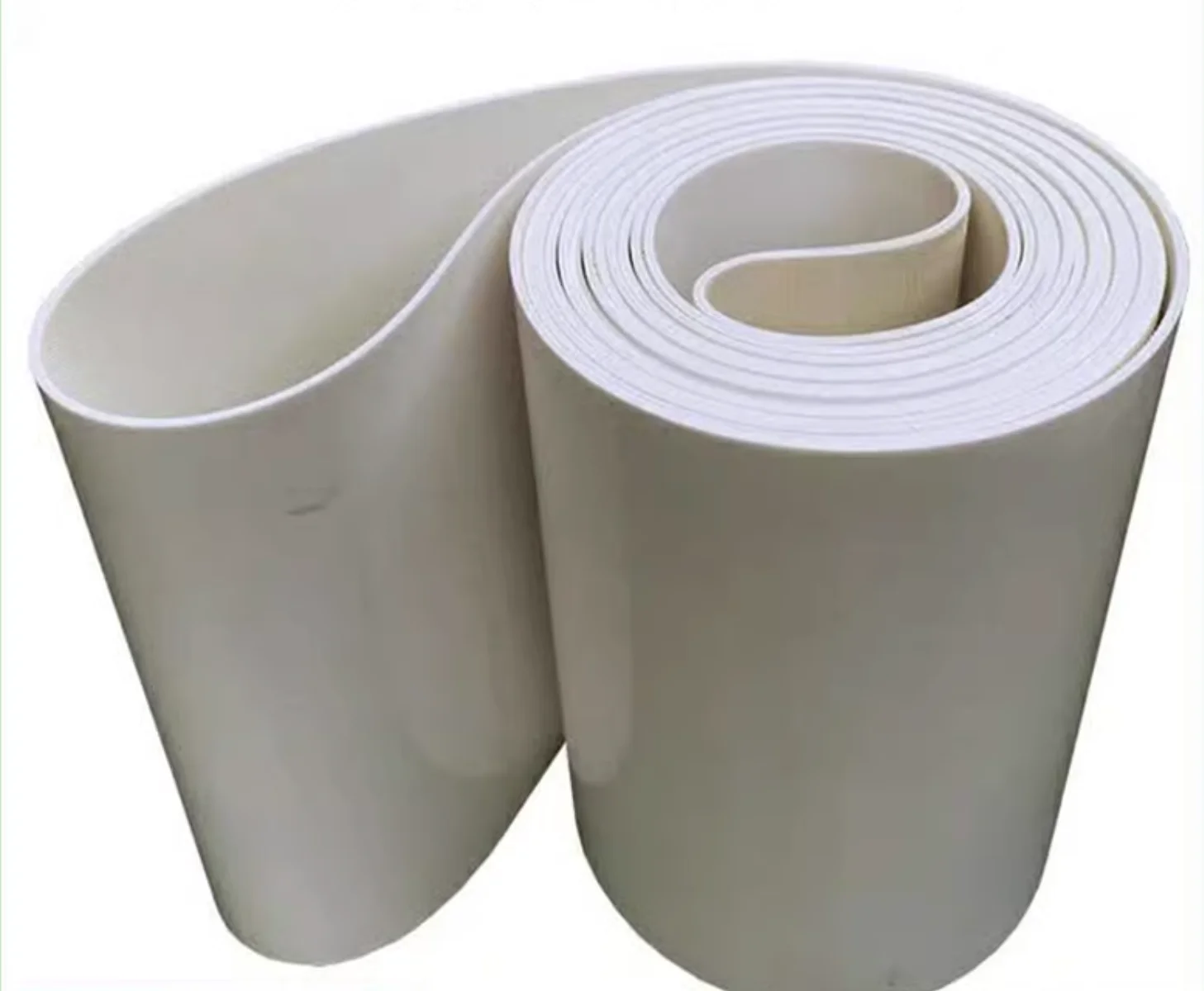 

Perimeter:1700x200x2mm white pvc conveyor belt