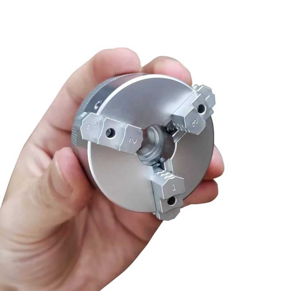 Mini mandrin à trois mâchoires de 50mm pour meuleuse d'établi de tour, perceuse électrique en alliage d'aluminium, mandrin de tournage à centrage automatique pour le travail du bois