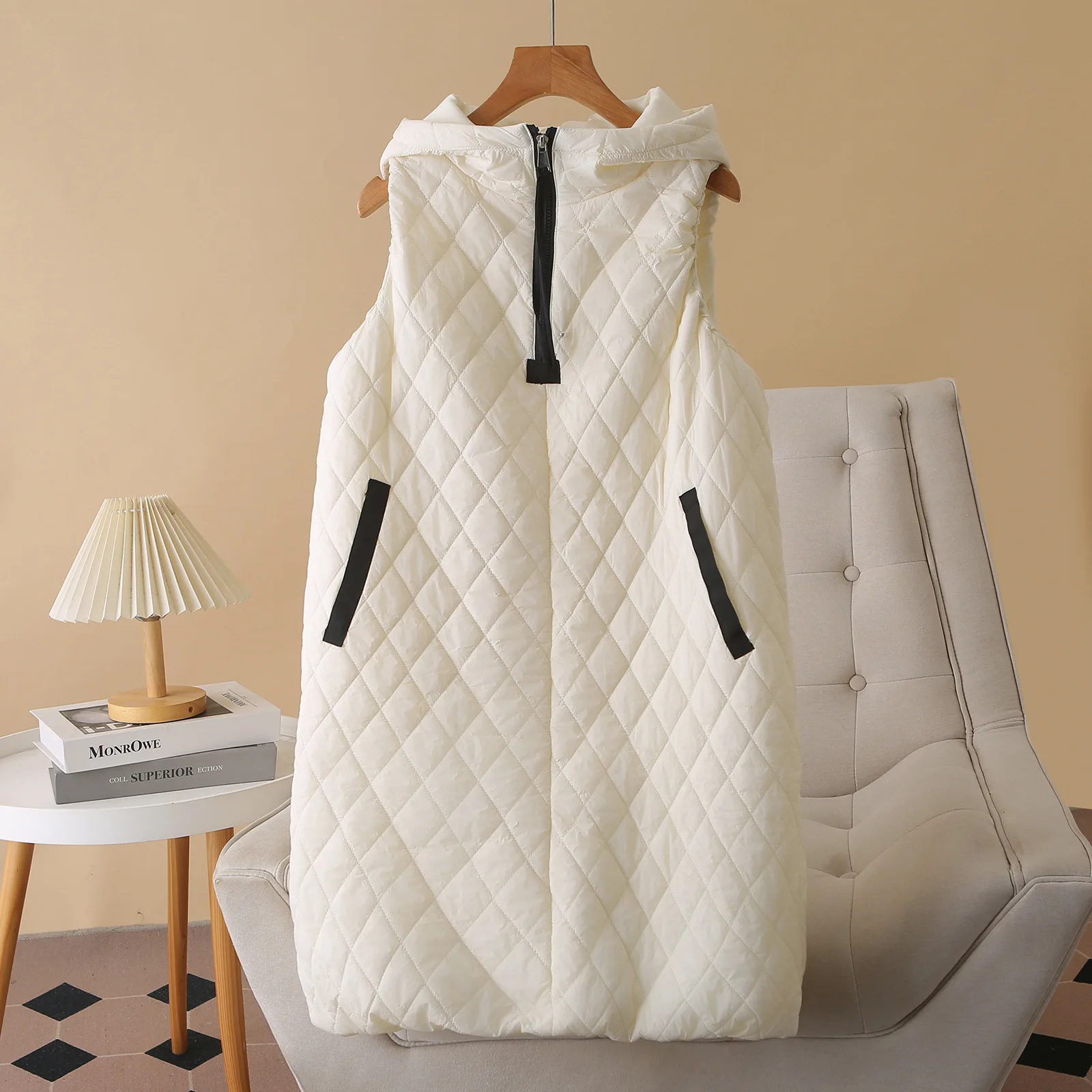 XXXXL Fashion Plus Size Women's Parkas 2025 Autumn/Winter New Lightweight Hooded Warm Padded Sleeveless Vest 1726