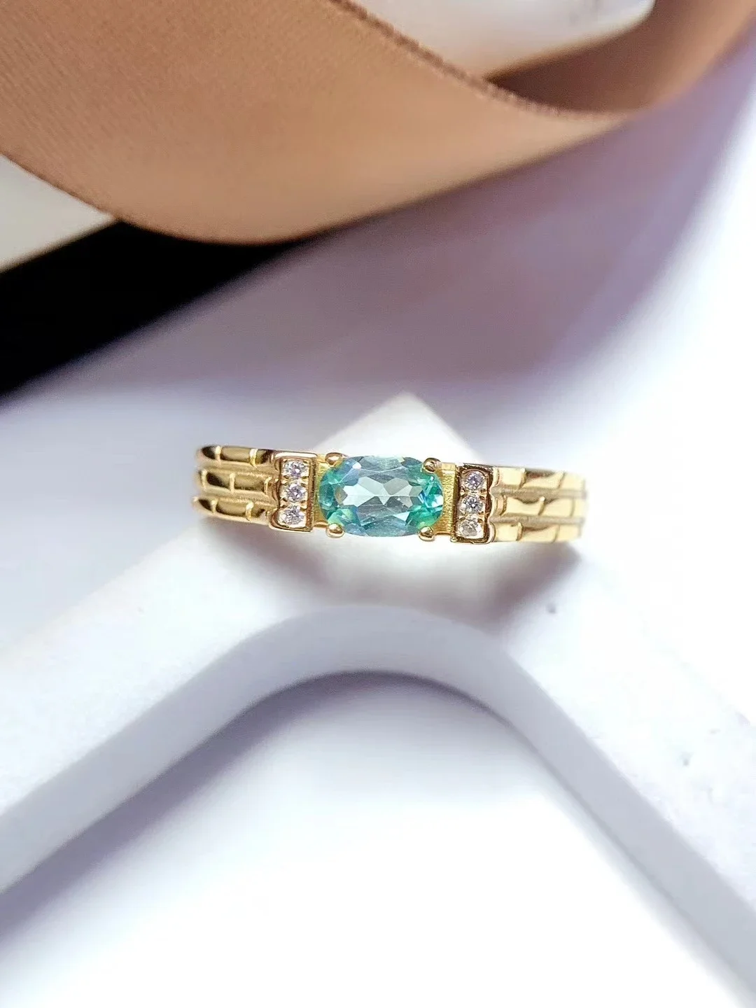 

Natural Apatite Silver Ring 0.5ct 4mm*6mm VVS Grade Apatite Silver Ring with Gold Plating Solid 925 Silver Gemstone Jewelry