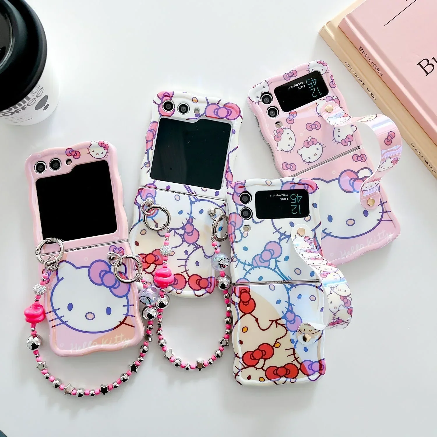 

Hellos Kittoies Bracelet with Wrist Strap Phone Case for Samsung Galaxy Z Flip 3 4 5 5G PC Hard Anti-drop Back Cover Funda