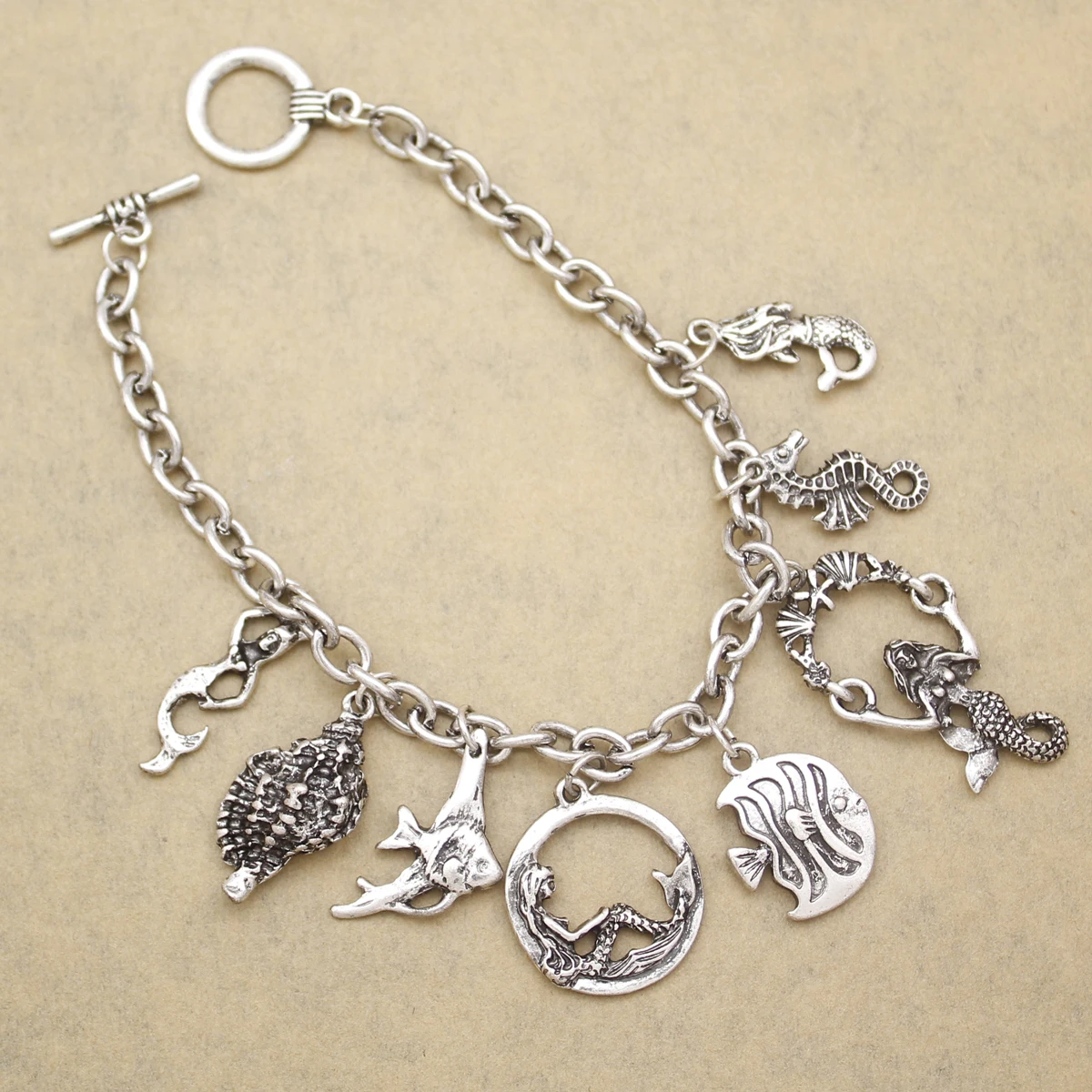 Women's Mythology Fairytale Bracelets Beads Charms Mermaid Seahorse Link Chain Crystal Bangle Armband Aesthetic Jewelry Vintage bracelet jewelry
