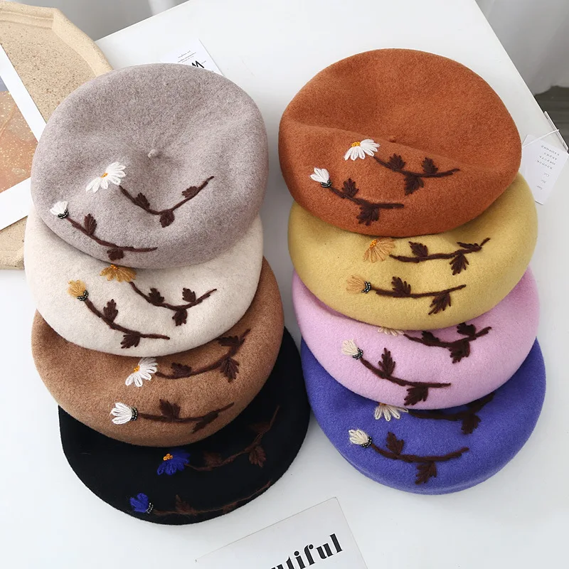 

Fashion Women Wool Beret Hat Casual Street French Daisy Flower Artist Cap Winter Warm Retro Solid Color Painter Hat Beanie