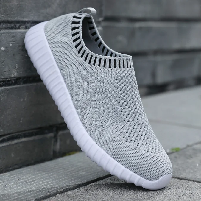 

2023 New Summer men Shoes Casual Slip Comfortable School Sneakers