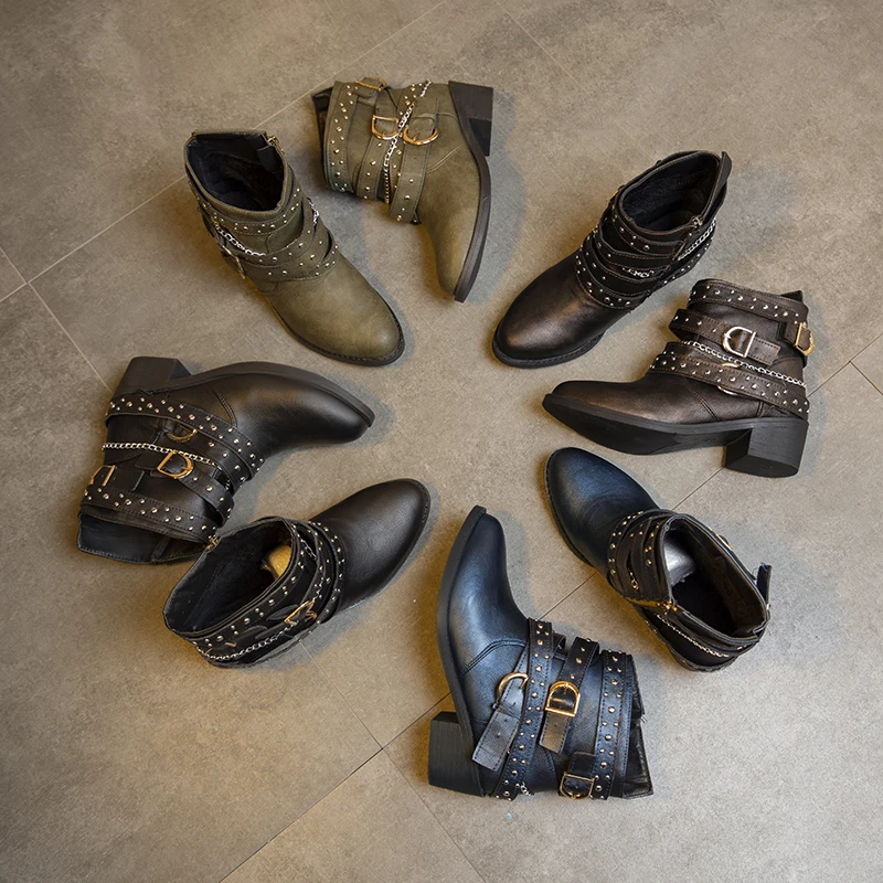 New Square Heel Women Motorcycle Boots Rivet Zip Design Ankle Boot for Women Street Style Female Shoes Western Boot Large size43