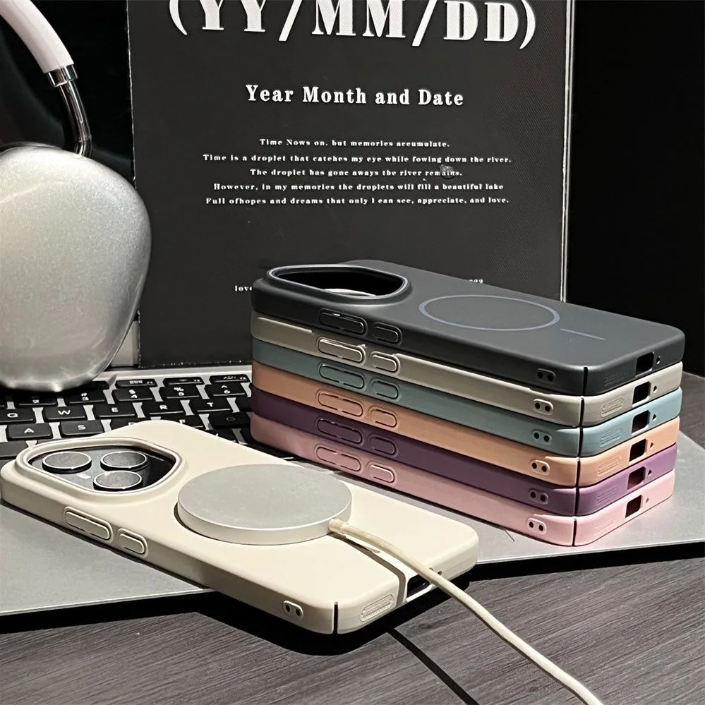 UltraThin Magnetic Frosted Matte Cover - Premium Hard PC Case