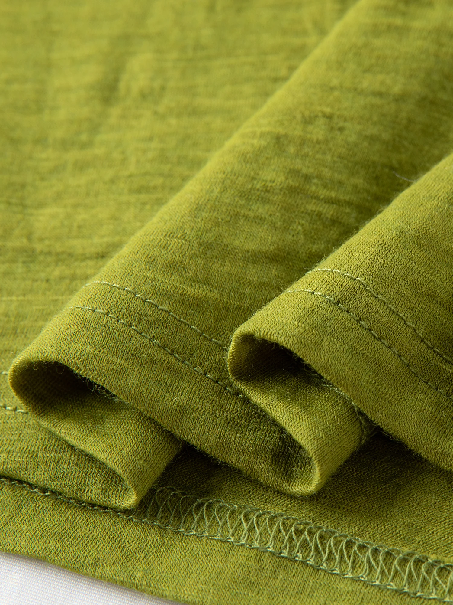 DUSHU المرأة الأخضر والرمادي المتناقضة اللون الطبقات قطعتين متماسكة تي شيرت ربيع 2026 جديد وصول موضة بلوزات طويلة الأكمام