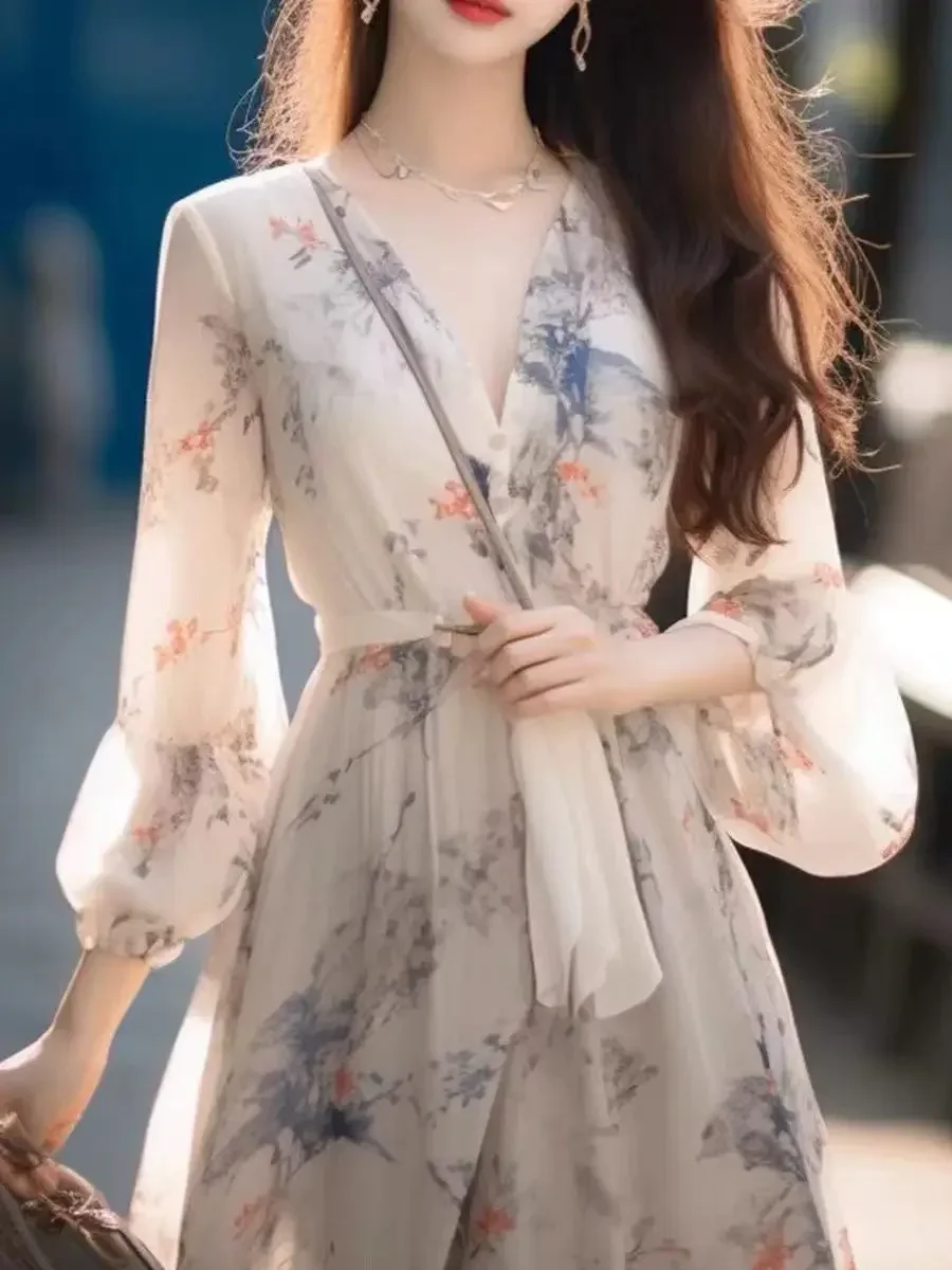 

French Dress Women's Clothing 2023 Autumn Winter Long Sleeved Printed V-neck High End Elegant Gentle Waist Wrapped Dress Bodycon