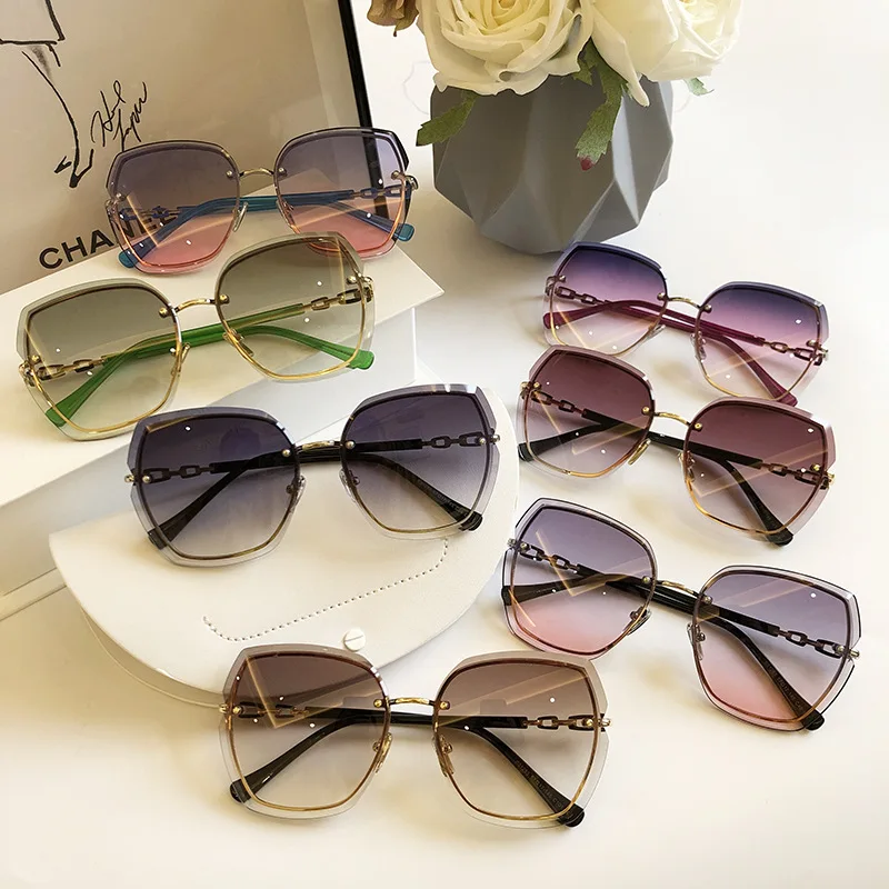 Women's Fashion Rimless Square Sunglasses